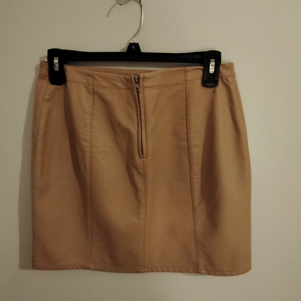 Faux leather tan skirt. - Picture 4 of 5